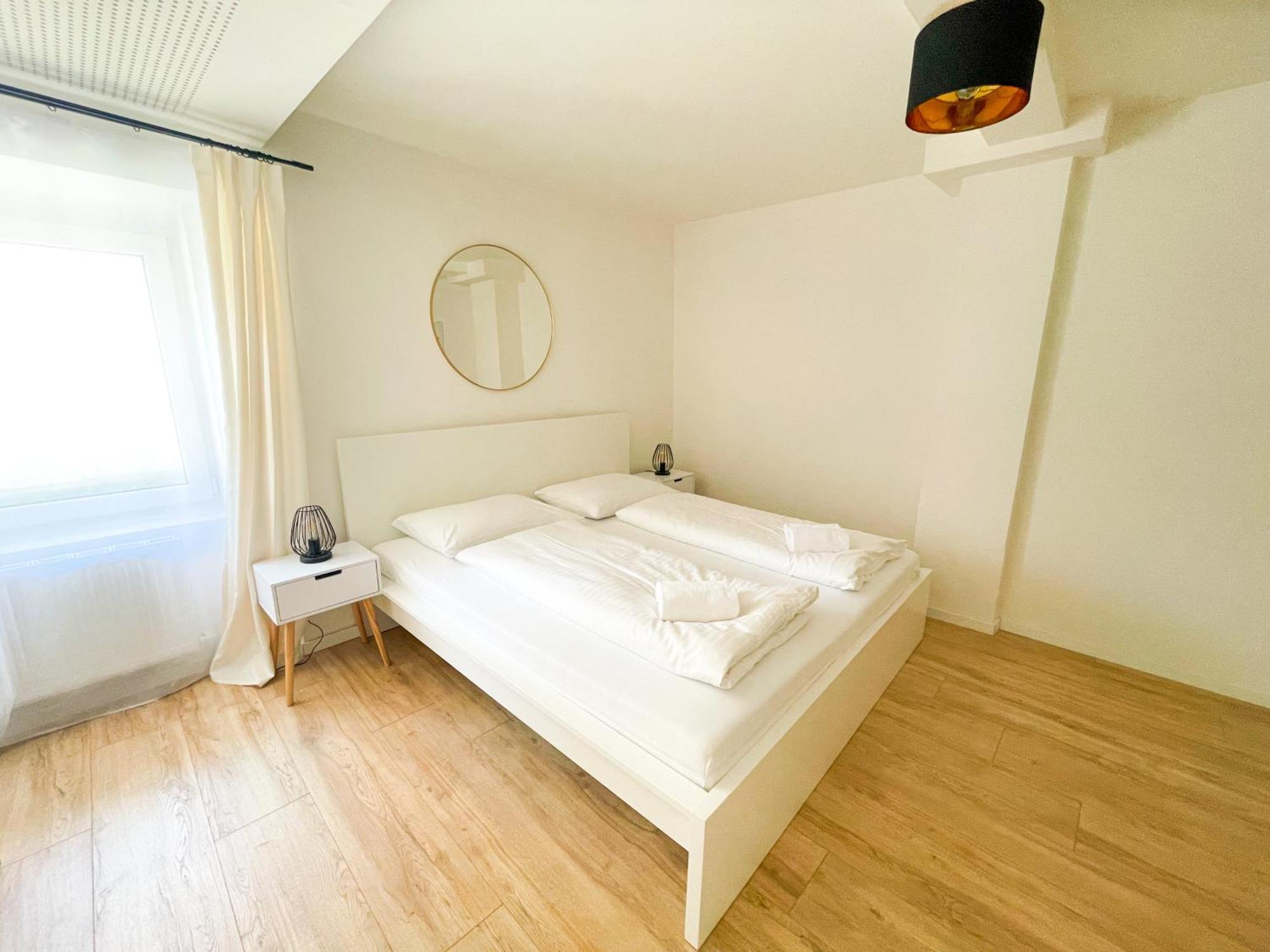 Contactless Self-Check-In - Stayhere Central City Suite 1 Štýrský Hradec Exteriér fotografie