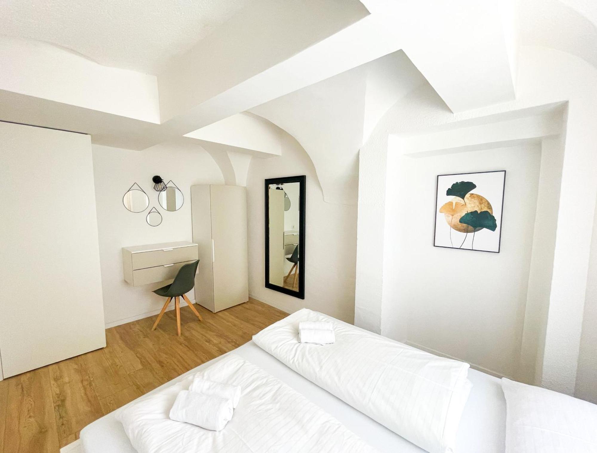 Contactless Self-Check-In - Stayhere Central City Suite 1 Štýrský Hradec Exteriér fotografie